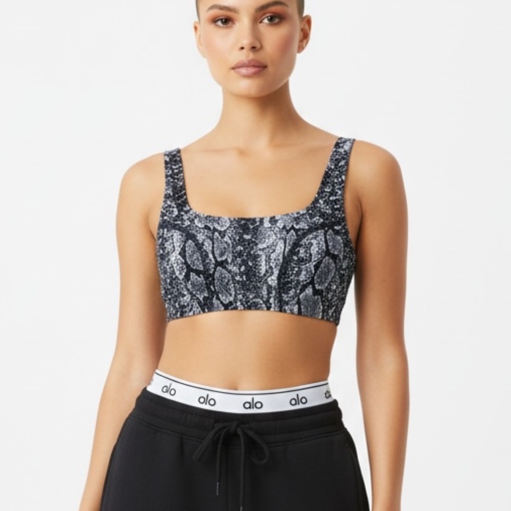 NWT GIGI C Cropped Snakeskin Sports Yoga Bra Top SIZE XS